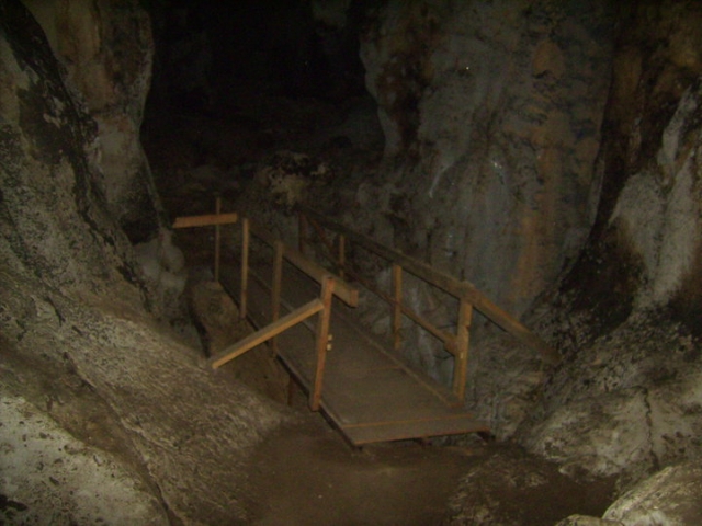 Cuevas y cavernas